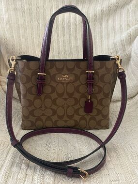 Sold COACH Mollie Tote 25 In Signature Canvas Khaki/Deep Berry